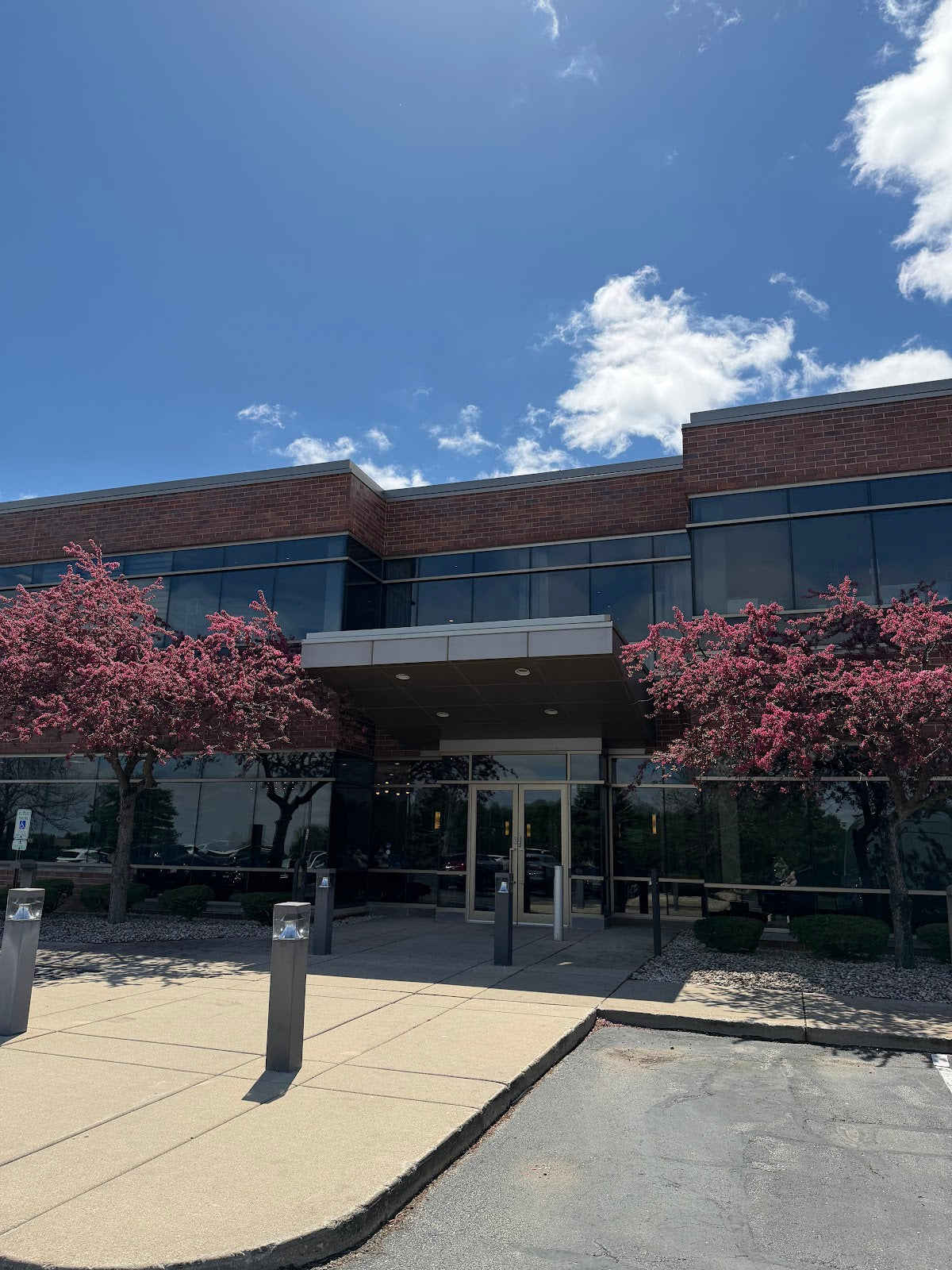 Illume Cosmetic Surgery & Medspa - Waukesha (Formerly Plastic Surgery Associates SC) | Hair Transplant | Waukesha, WI