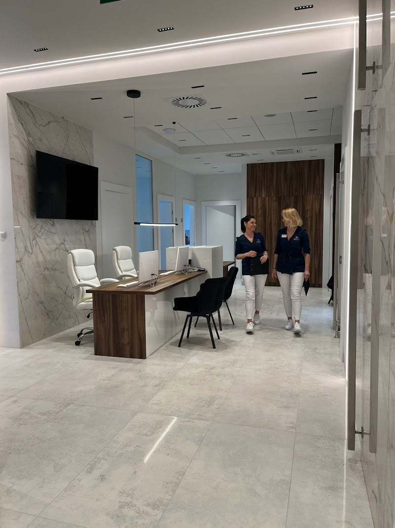 SKY CLINIC Klinika Medycyny Estetycznej | Hair Transplant | 02-954 Warszawa