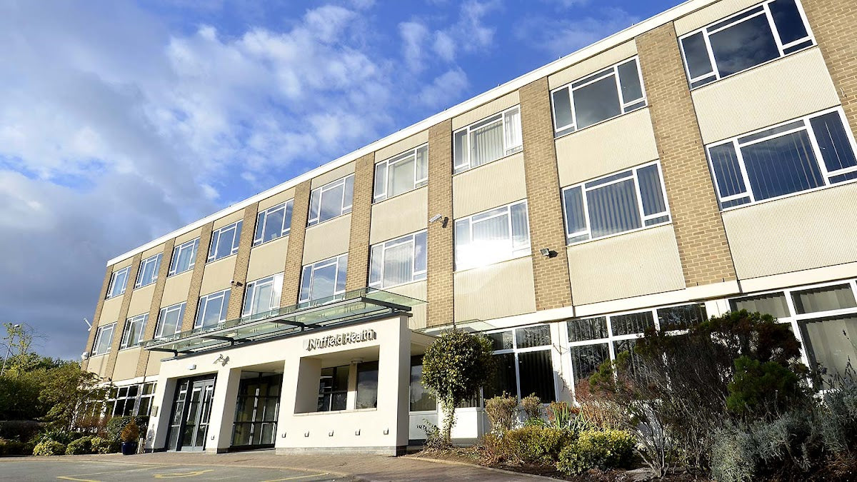 Nakul Patel - Plastic Surgeon - Aesthetic Surgery clinic in Leicester, United Kingdom