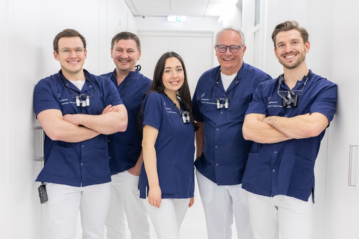 implaneo Dental Clinic - Dental clinic in München-Bogenhausen, Germany