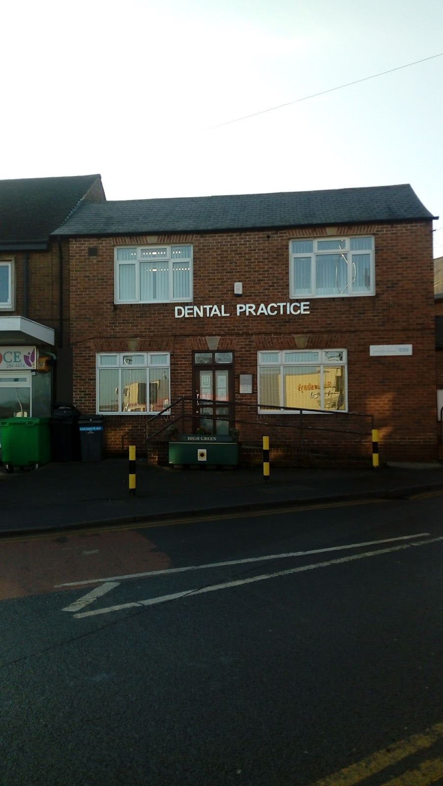 High Green Dental Practice - Sheffield - Dental clinic in Sheffield, United Kingdom