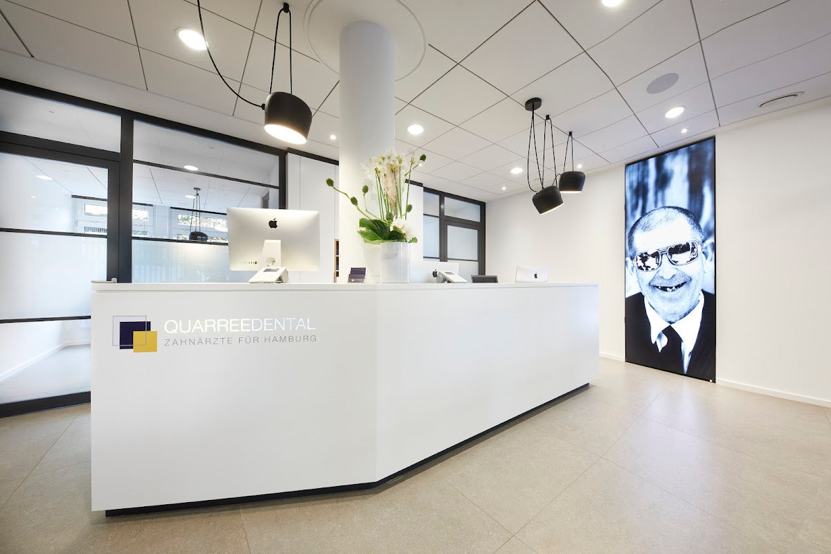 Dr. Detlev Baumgarten - Dental clinic in Hamburg-Wandsbek, Germany