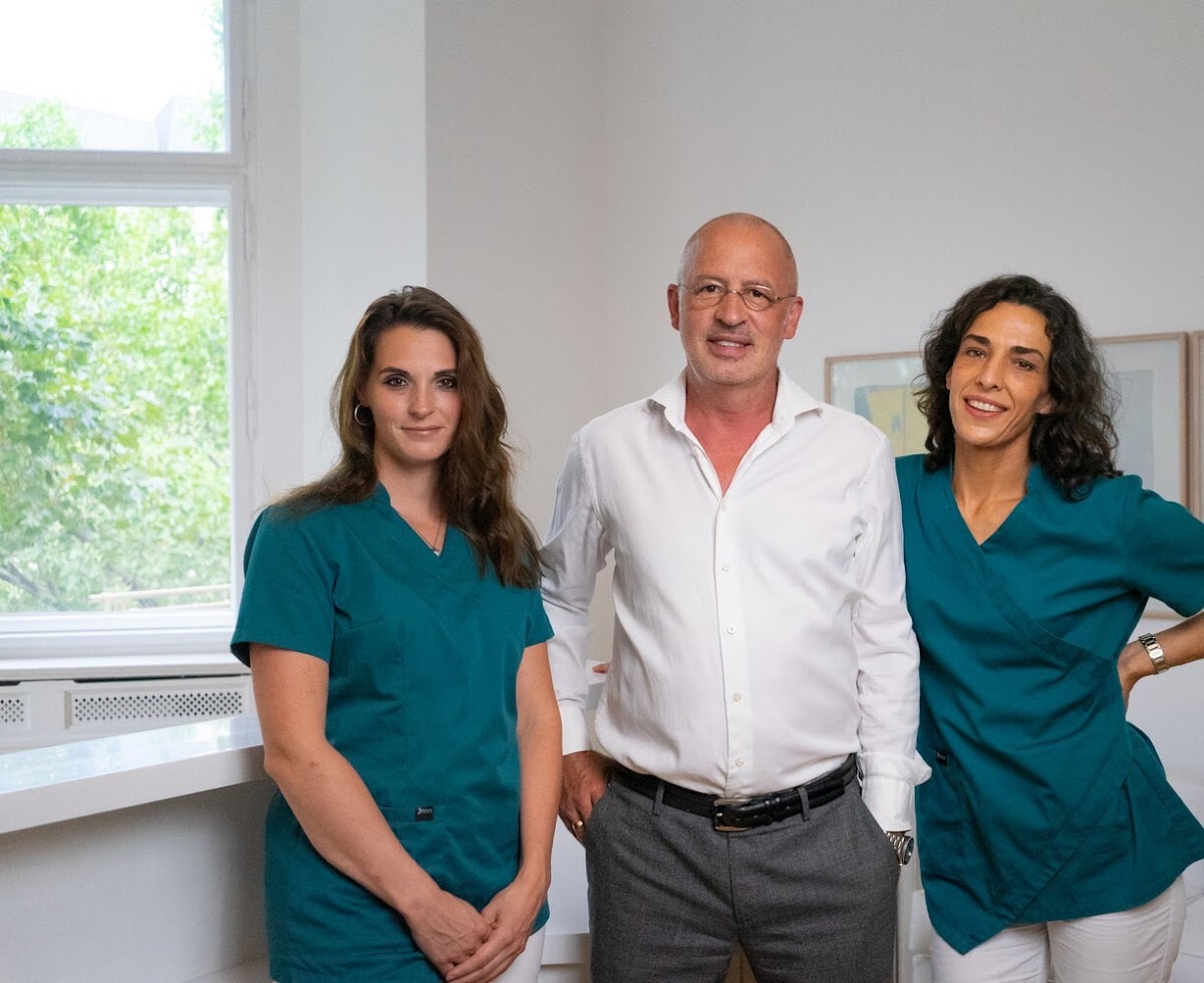 Dr. med. Henning Becker • Aesthetic Clinic Med Centrum Berlin - Aesthetic Surgery clinic in Berlin-Bezirk Charlottenburg-Wilmersdorf, Germany