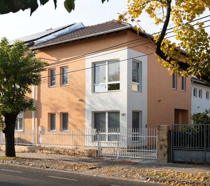 Dunamenti REK Pesterzsébeti Intézet - IVF & Fertility clinic in Kossuth Lajos utca 143-147, Hungary