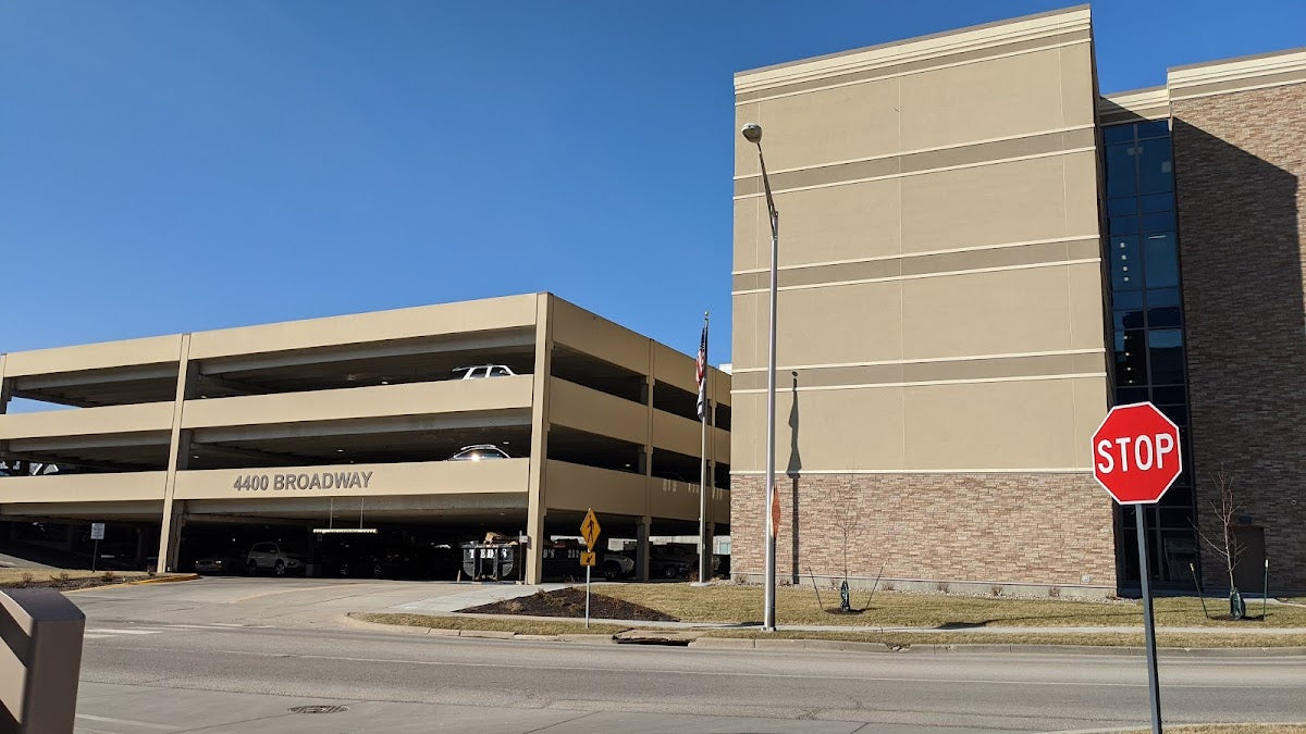 Saint Luke's Plastic Surgery Specialists-Plaza | Aesthetic Surgery | Kansas City, MO