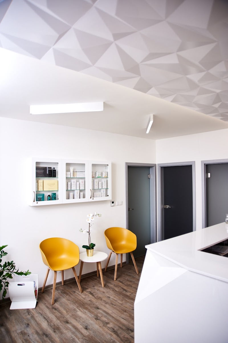 Clinical Hair & Hair Health Center and Health Clinic | Hair Transplant | Czechia