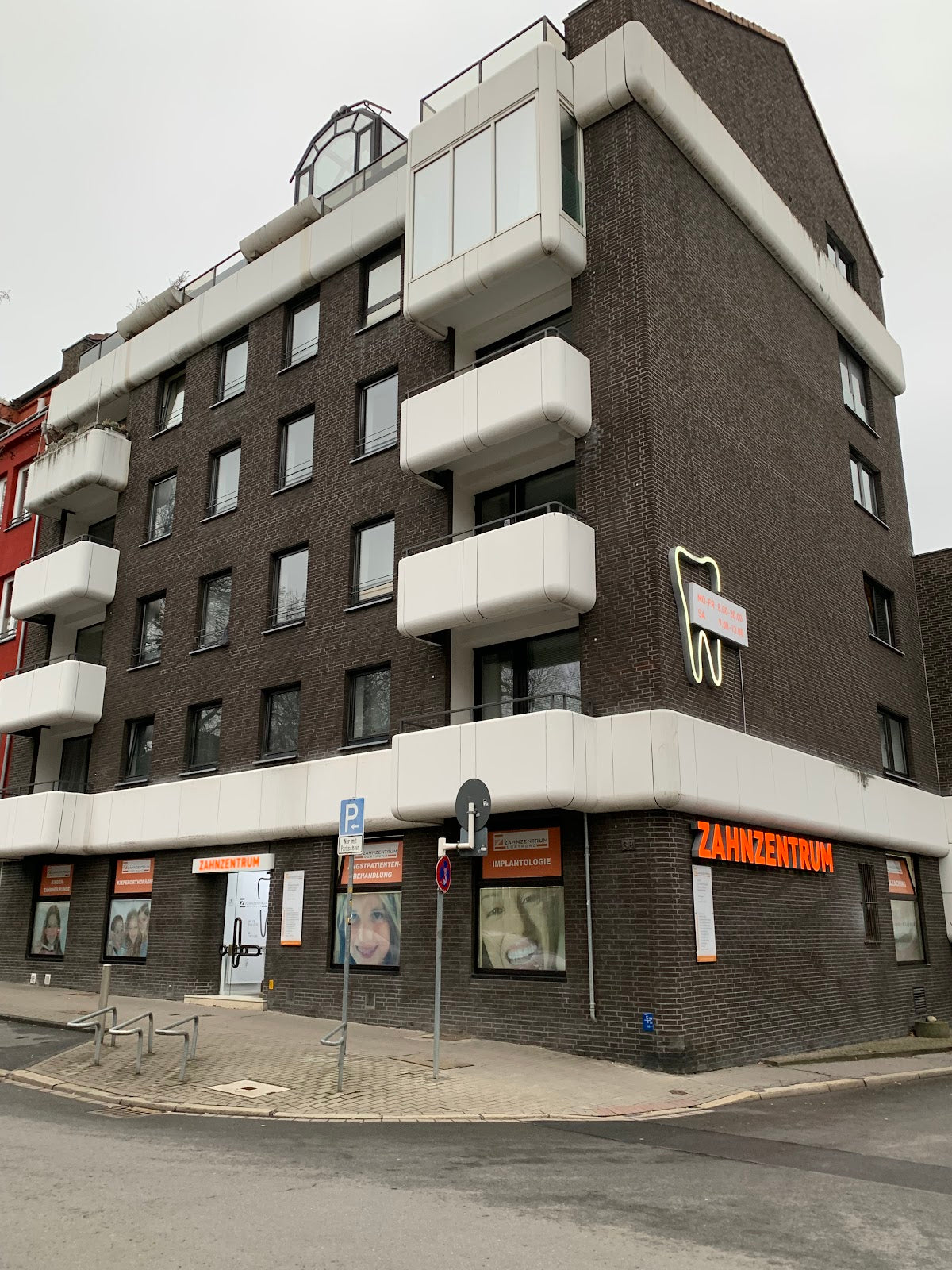 Zahnzentrum Dortmund MVZ GbR - Dental clinic in Dortmund-Innenstadt-West, Germany