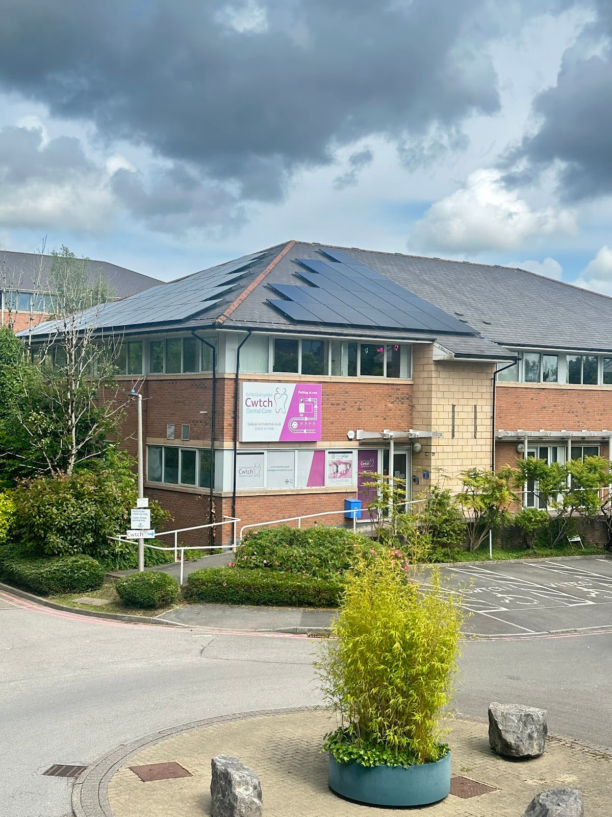 Cwtch Dental Care - Dental clinic in Cardiff, United Kingdom