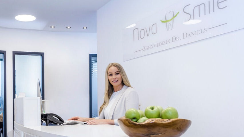 Zahnarzt Düsseldorf - Nova-Smile MVZ GmbH - Dental clinic in Düsseldorf, Germany