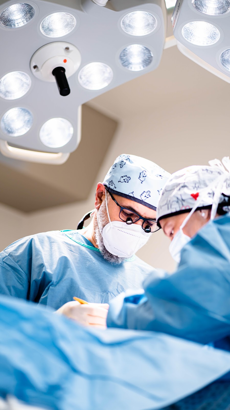 Schönheitschirurg Dortmund - Klinikhadra GmbH - Aesthetic Surgery clinic in Dortmund, Germany
