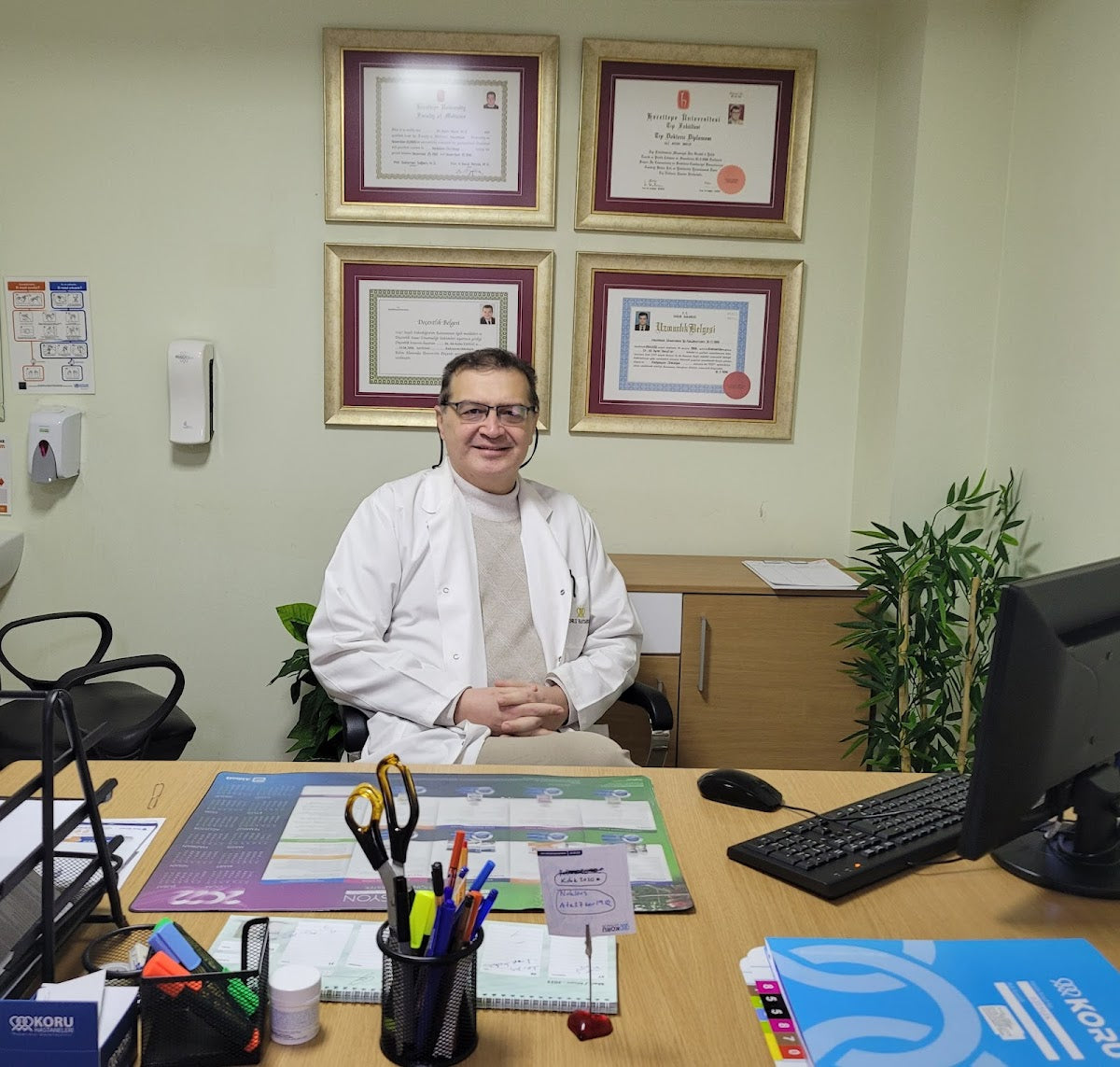 Prof. Dr. A. Aydın Yavuz (Radyasyon Onkolojisi Uzm.) | Radyoterapi | IMRT/IGRT/VMAT | Stereotaktik Radyoterapi-Radyocerrahi | — Dr.Visor photo 5