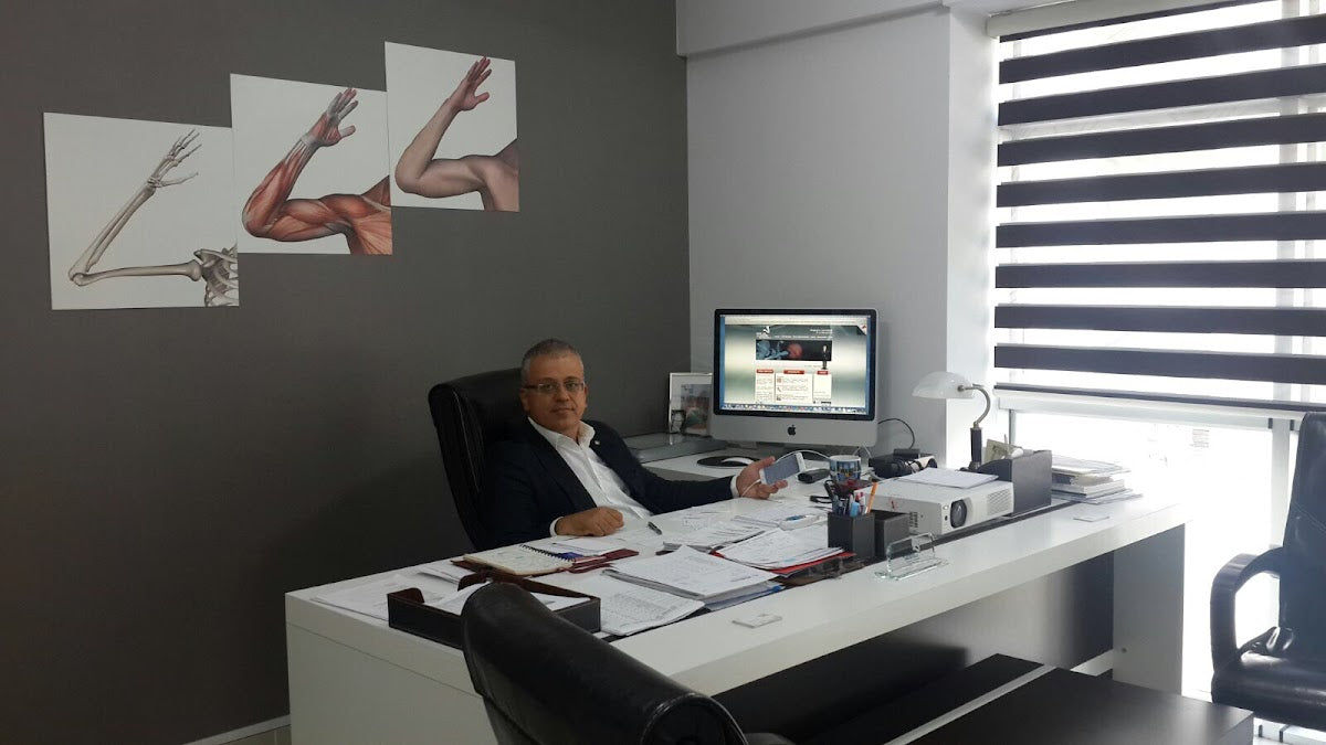 Prof. Dr. A. Kadir Bacakoğlu | Ortopedi - Travmatoloji | El ve Üst Ekstremite Cerrahisi | Onarım Mikrocerrrahisi — Dr.Visor photo 5