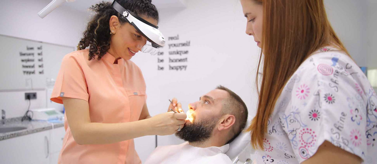 Derya Elik - Dentist