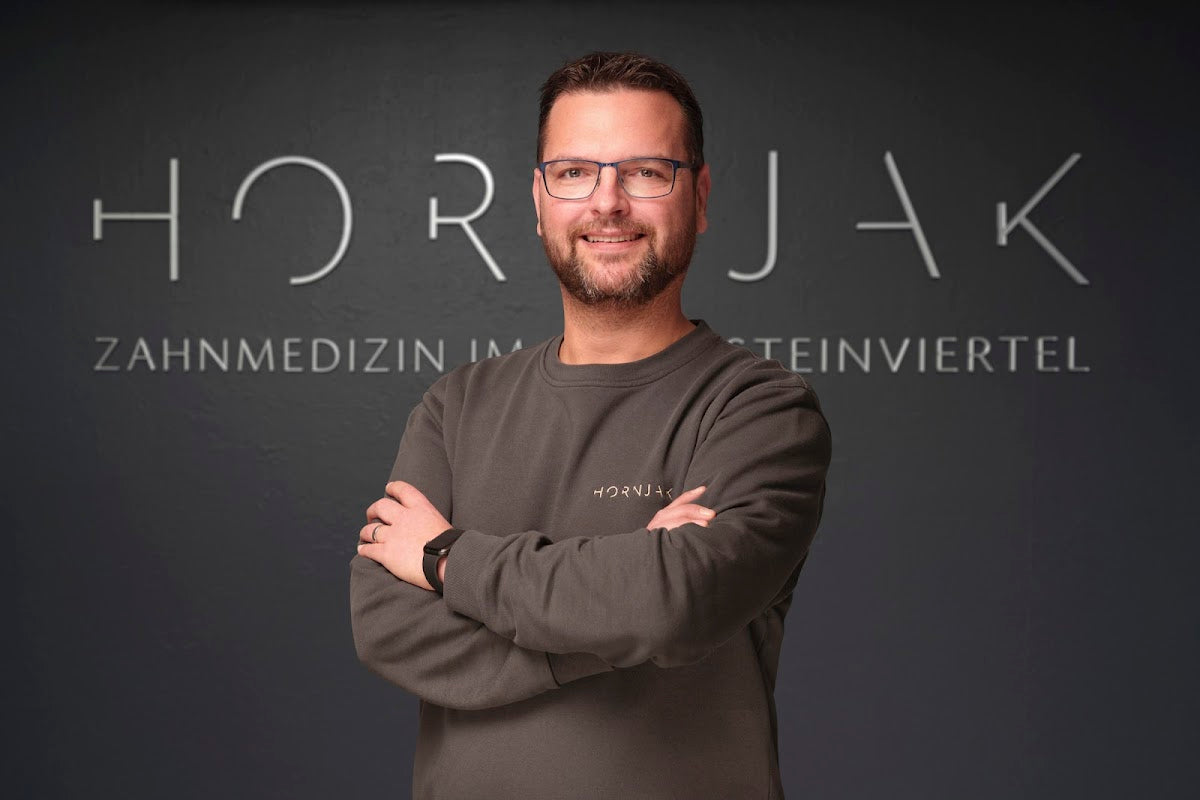 Zahnarzt Hornjak - Praxis im Rosensteinviertel Stuttgart - Dental clinic in Nord, Germany