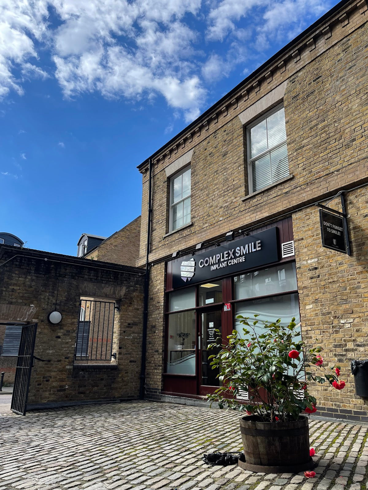 Complex Smile implant centre — photo 2