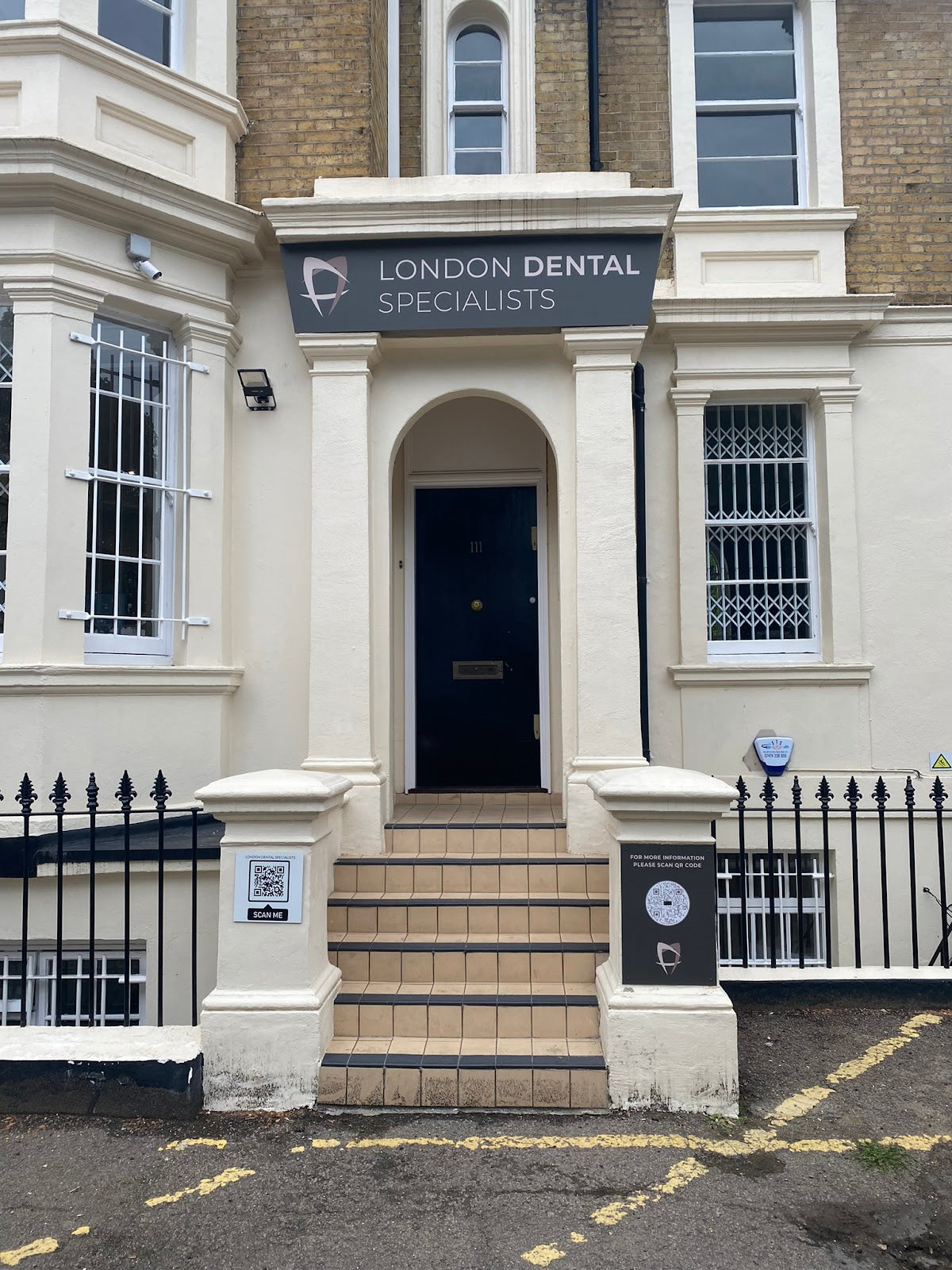 London Dental Specialists — photo 2