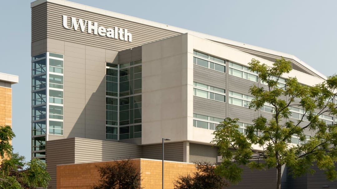 UW Health East  Hospital Comprehensive Medical and Surgical Weight Management Program | Bariatric Surgery | Madison, WI