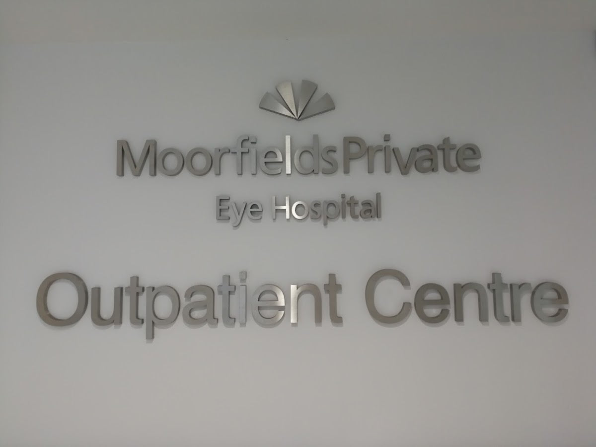 Moorfields Private Eye Hospital — Dr.Visor photo 5