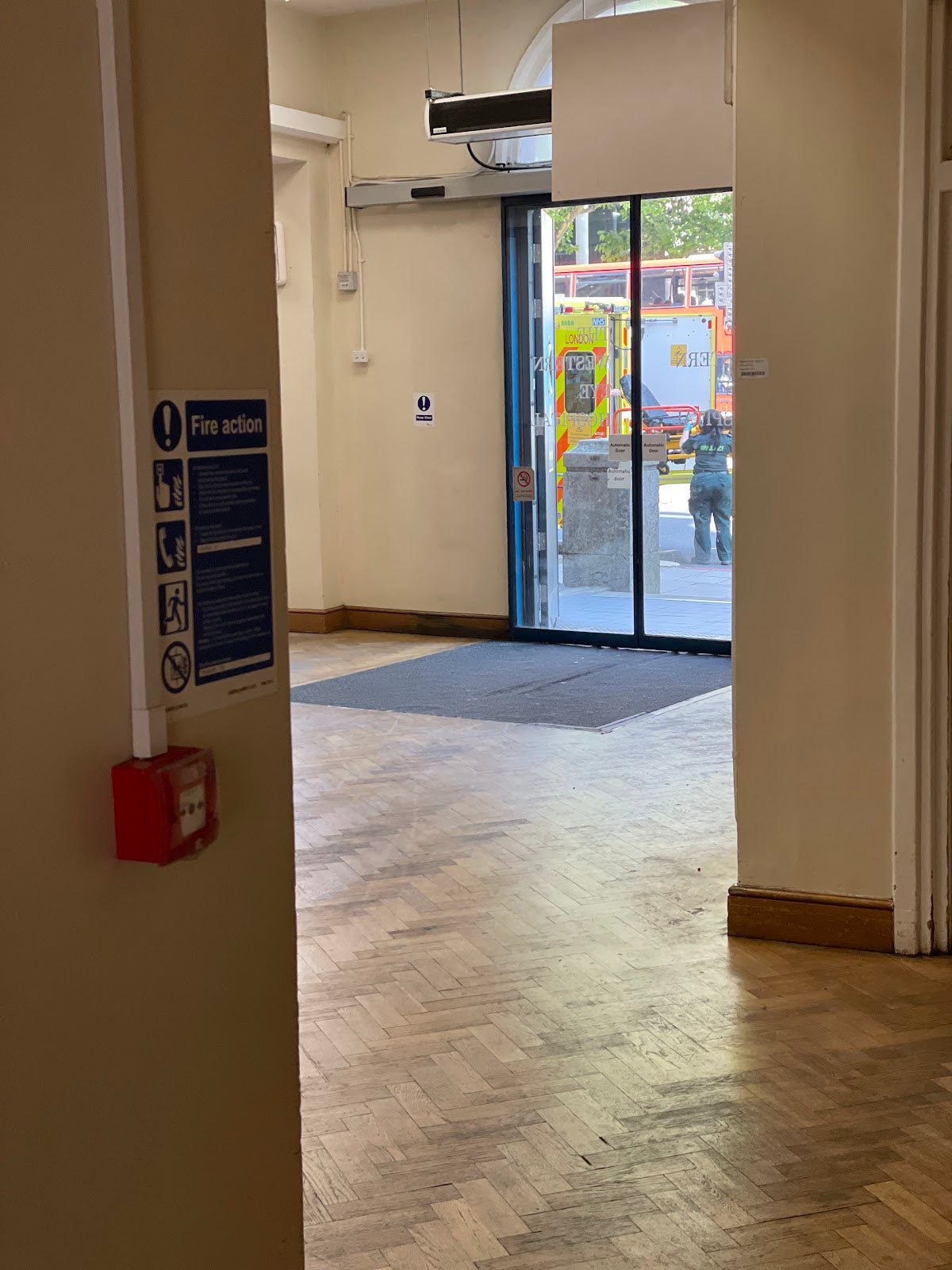 Western Eye Hospital — Dr.Visor photo 5