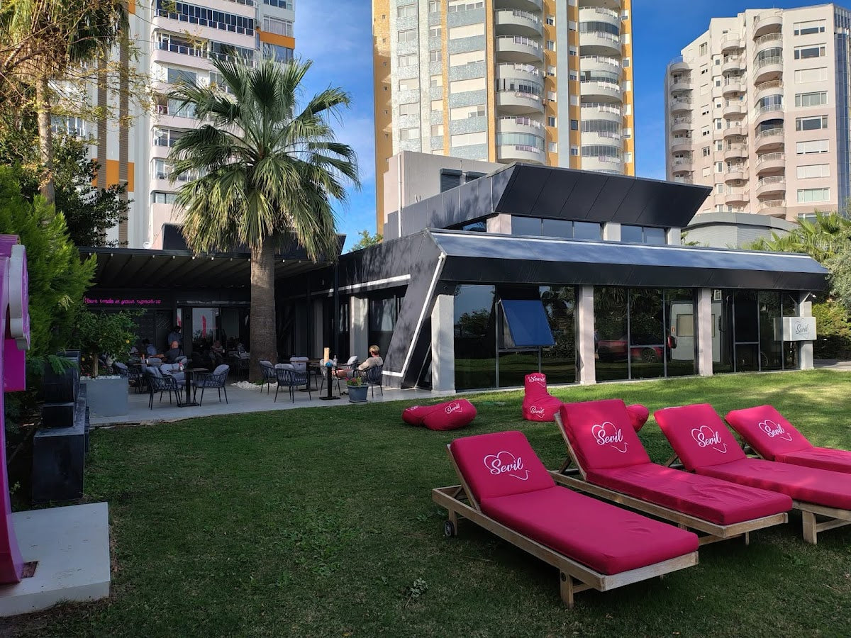 Sevil Smile Studio Antalya — Dr.Visor photo 4