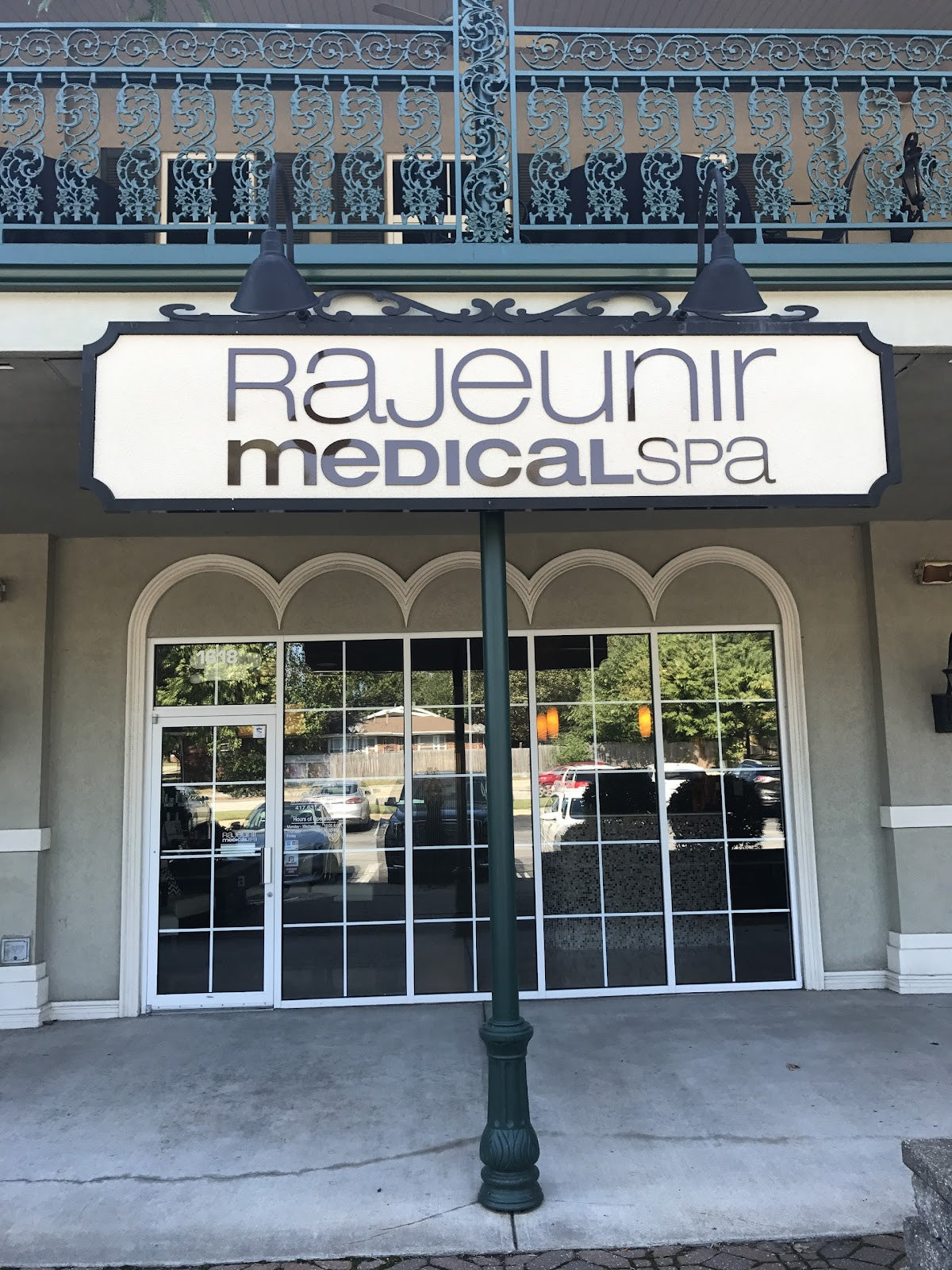 Rajeunir Medical Spa | Hair Transplant | Springfield, MO