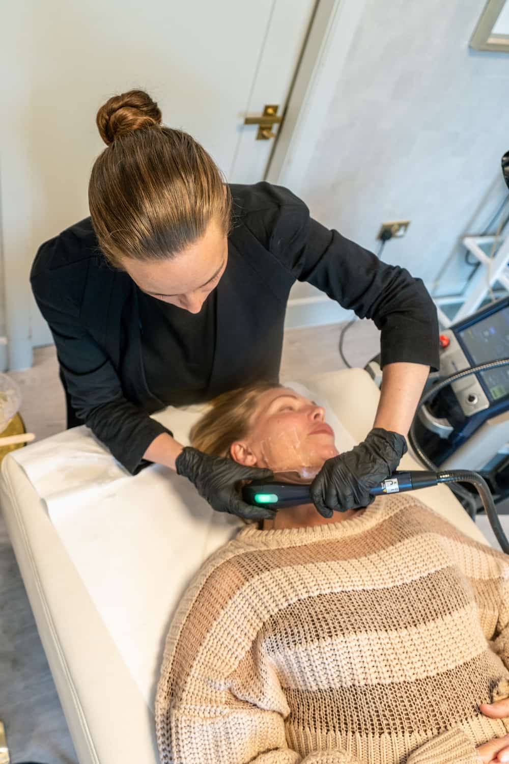 Dr Nyla Medispa - Aesthetics Clinic & Botox Liverpool - Aesthetic Surgery clinic in Liverpool, United Kingdom