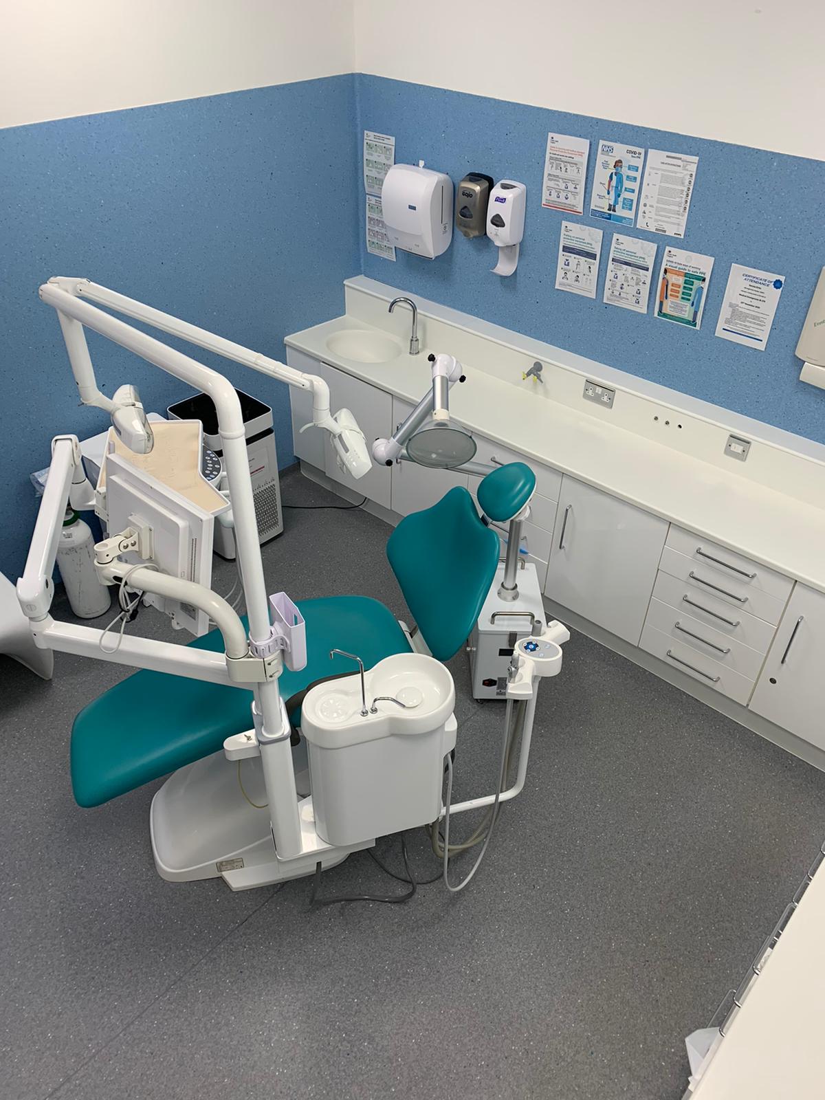 Manor Park Dental Practice - Dental clinic in Sheffield, United Kingdom