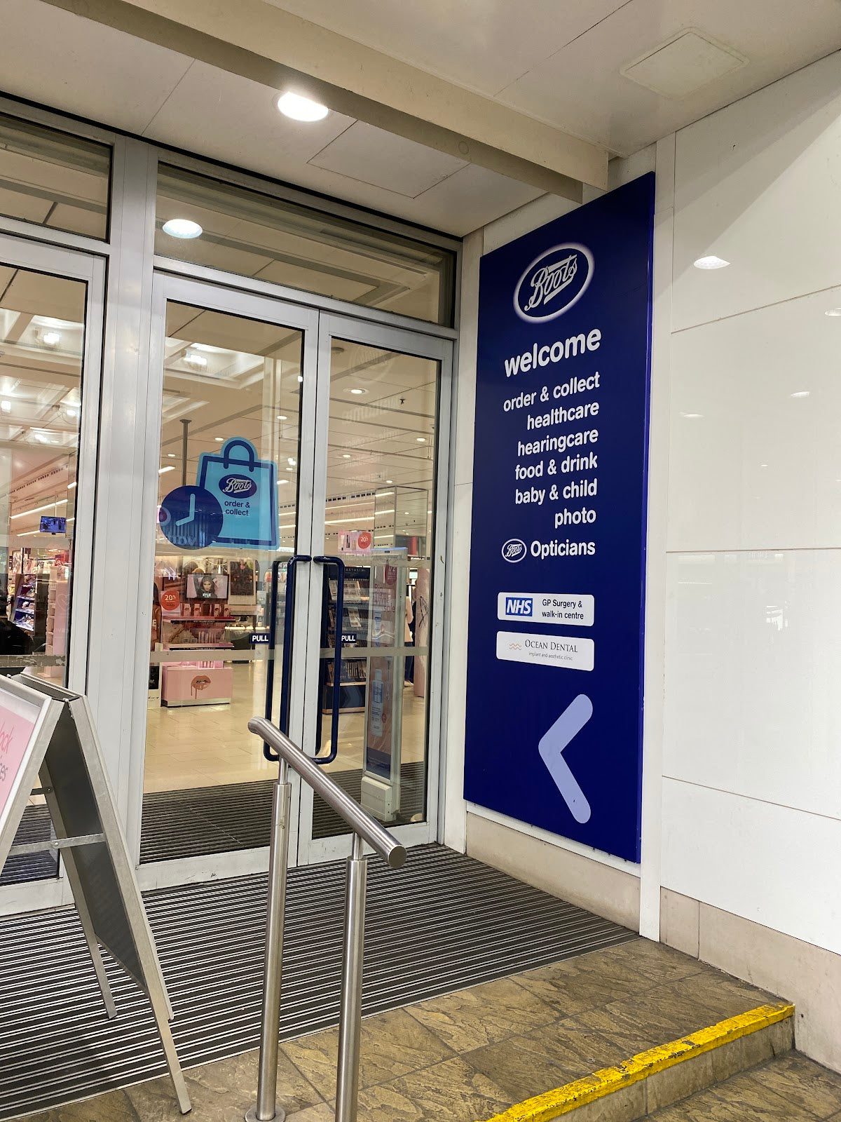 Boots Opticians — Dr.Visor photo 3