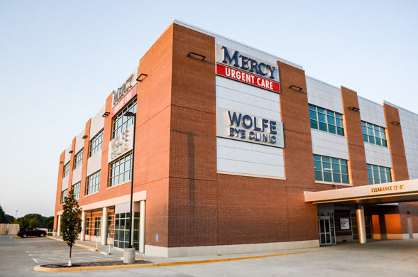 Wolfe Eye Clinic Hiawatha LASIK Center | Eye Clinic | Hiawatha, IA