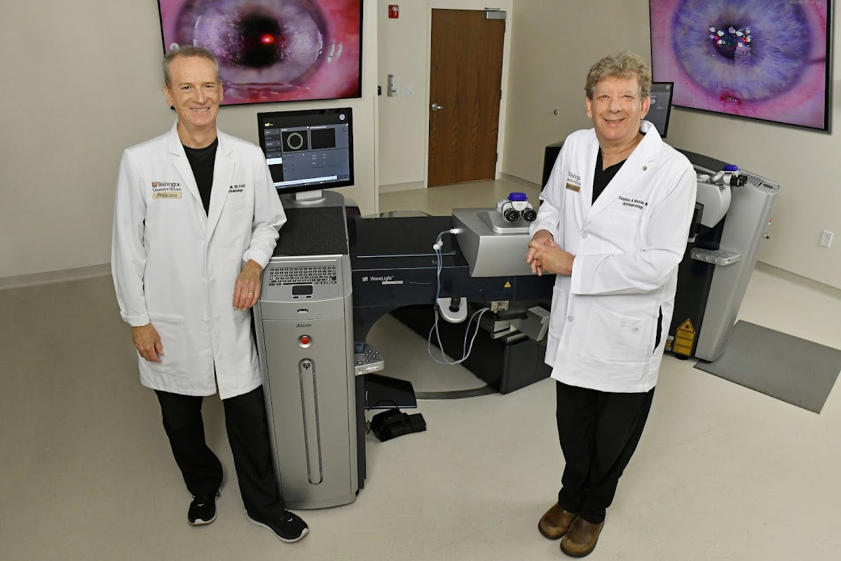 WashU Medicine LASIK Surgery Center | Eye Clinic | Creve Coeur, MO