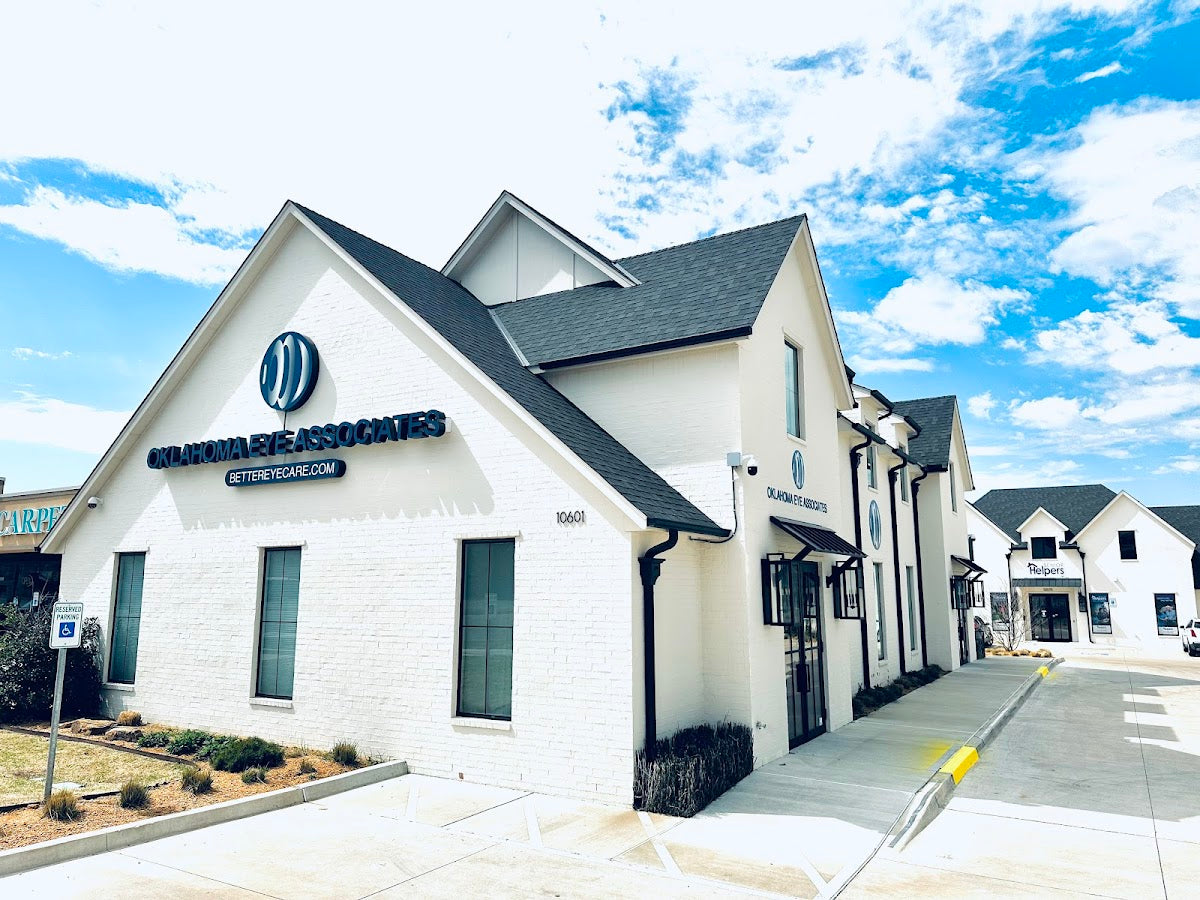 Eye Associates | Eye Clinic | The Village, OK