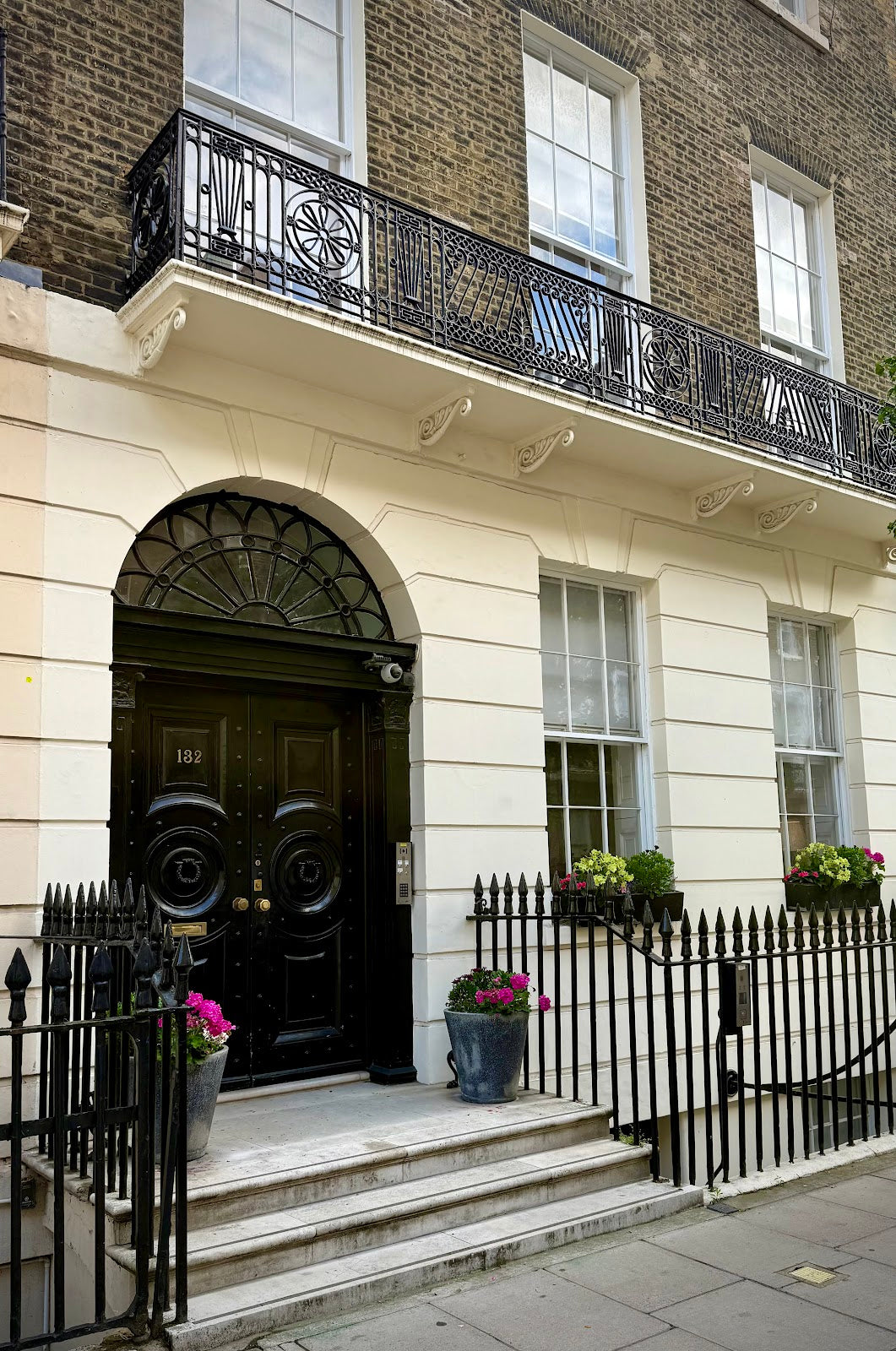 Berkeley Hair Clinic — Hair Transplant Clinic in London