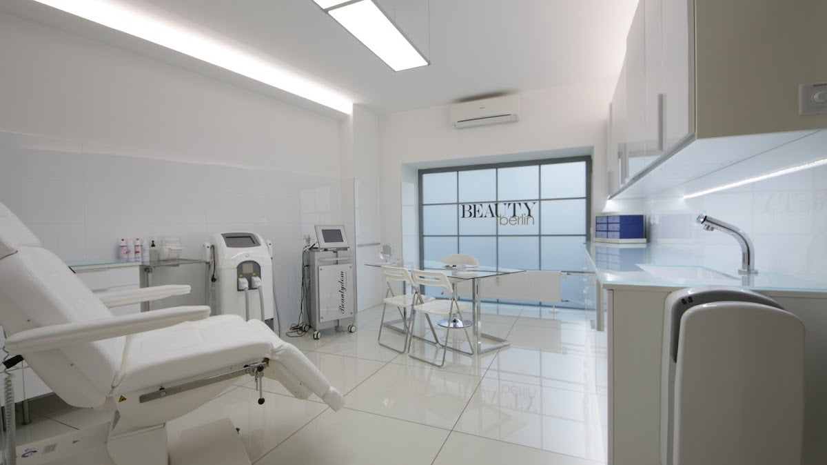 Beauty Berlin cosmetic surgery Dr. Thomas Lorentzen - Aesthetic Surgery clinic in Berlin-Bezirk Charlottenburg-Wilmersdorf, Germany