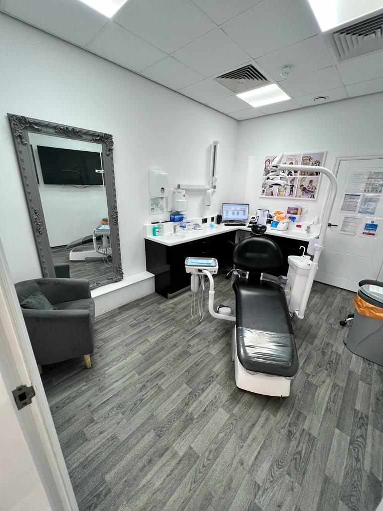 Night and Day Emergency Dentist Manchester — photo 5