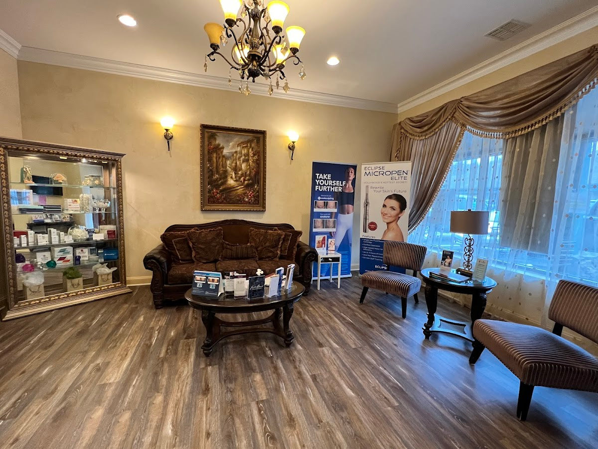 D'vine Medical Spa | Hair Transplant | Middlebury, CT