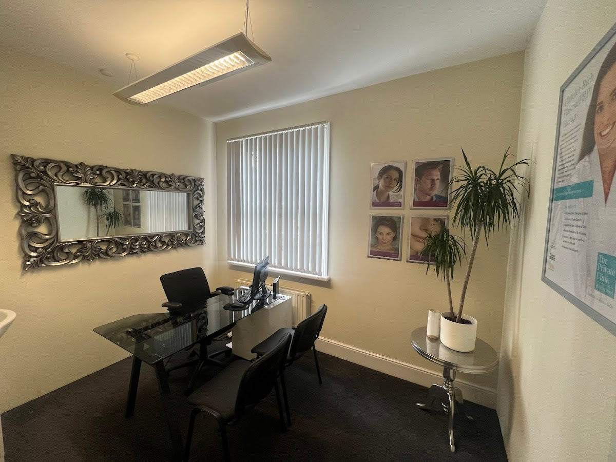 The Private Clinic Birmingham, Liposuction, Varicose Vein, Breast surgery — photo 3