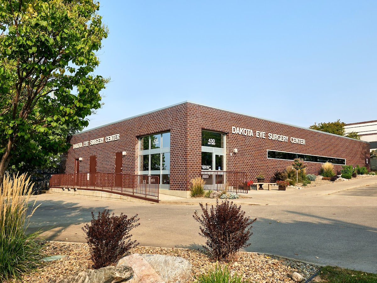 Dakota Eye Surgery Center | Eye Clinic | Bismarck, ND