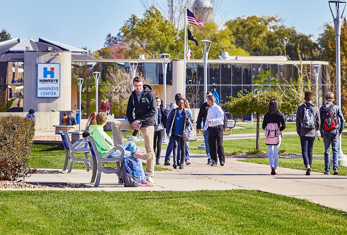 Hawkeye Community College | Dental | Waterloo, IA