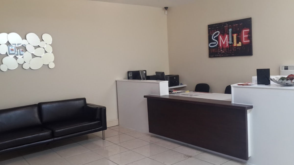 The Dentist, Implant, Veneers and Emergency Center — photo 3