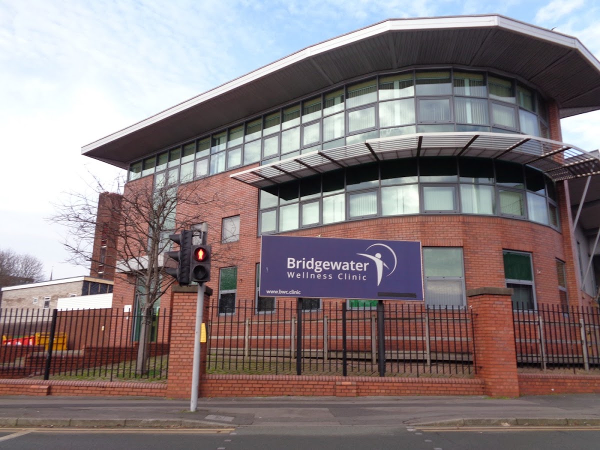 Optical Express Manchester Bridgewater Eye Hospital — Dr.Visor