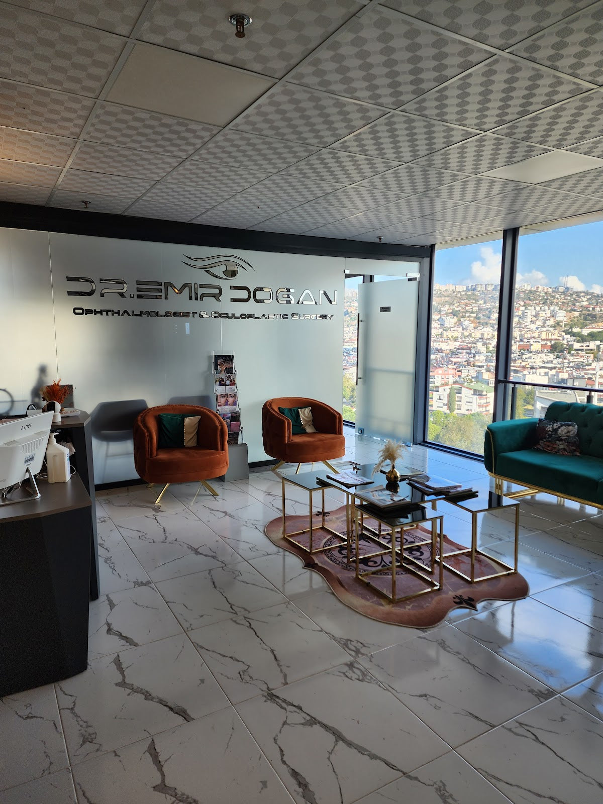 Dr. Emir Doğan / Laser Eye Surgery & Eyelid Aesthetic — Dr.Visor photo 2