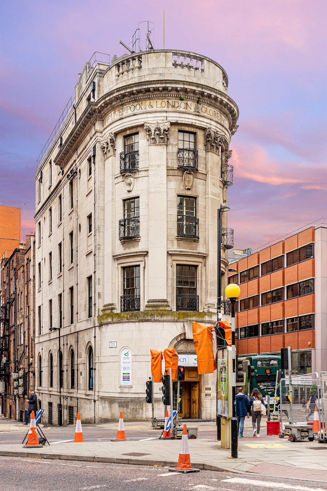 Optimax Manchester — Dr.Visor photo 2