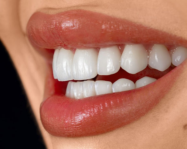 Stomatologia Astra Dent | Implanty Warszawa | Licówki | Ortodoncja | Dental | 00-002 Warszawa