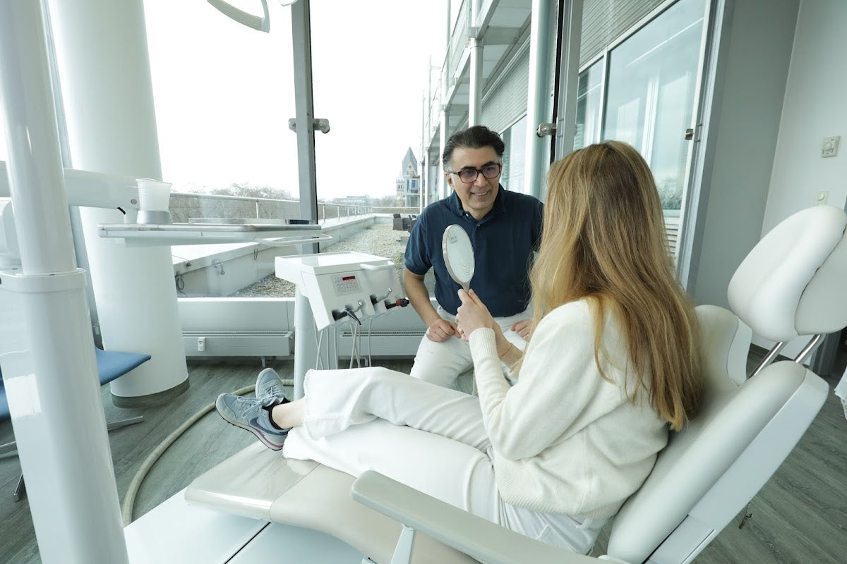 PAN Clinic Dentists - Dental clinic in Köln, Germany