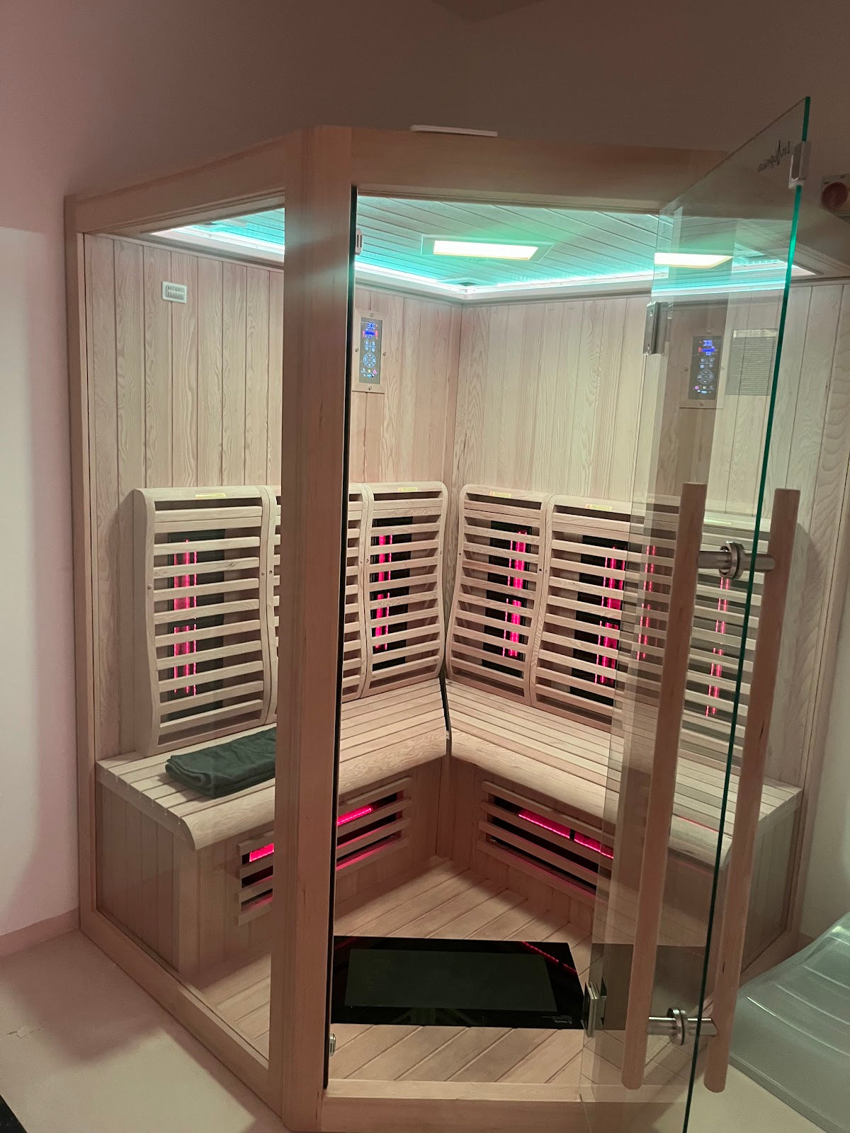 Hello Skin Clinic | PRP Treatments | Chemical Peels | Anti-Wrinkle | Polynucleotides — photo 4