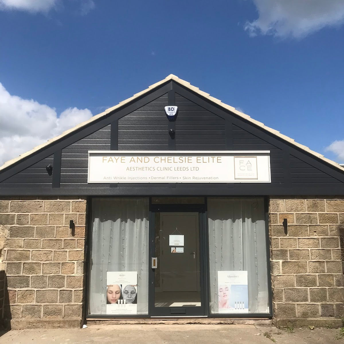 Face Aesthetics Clinic Leeds — Dr.Visor