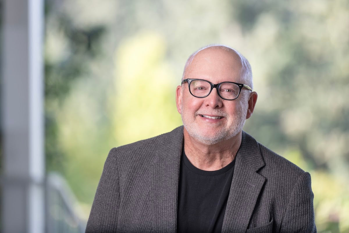 Dr. Lee B. Daniel Aesthetic Plastic Surgery & Medspa | Hair Transplant | Eugene, OR