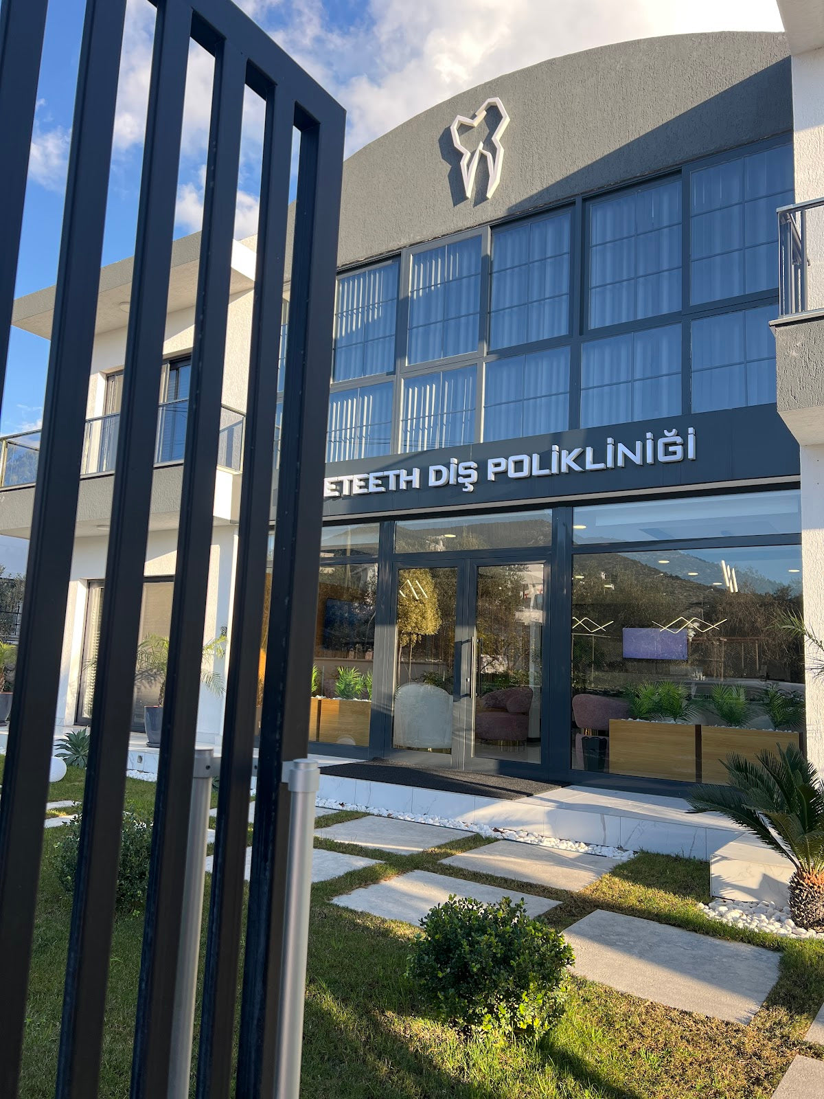 Esteteeth Ağız ve Diş Sağlığı Polikliniği — Dr.Visor photo 5
