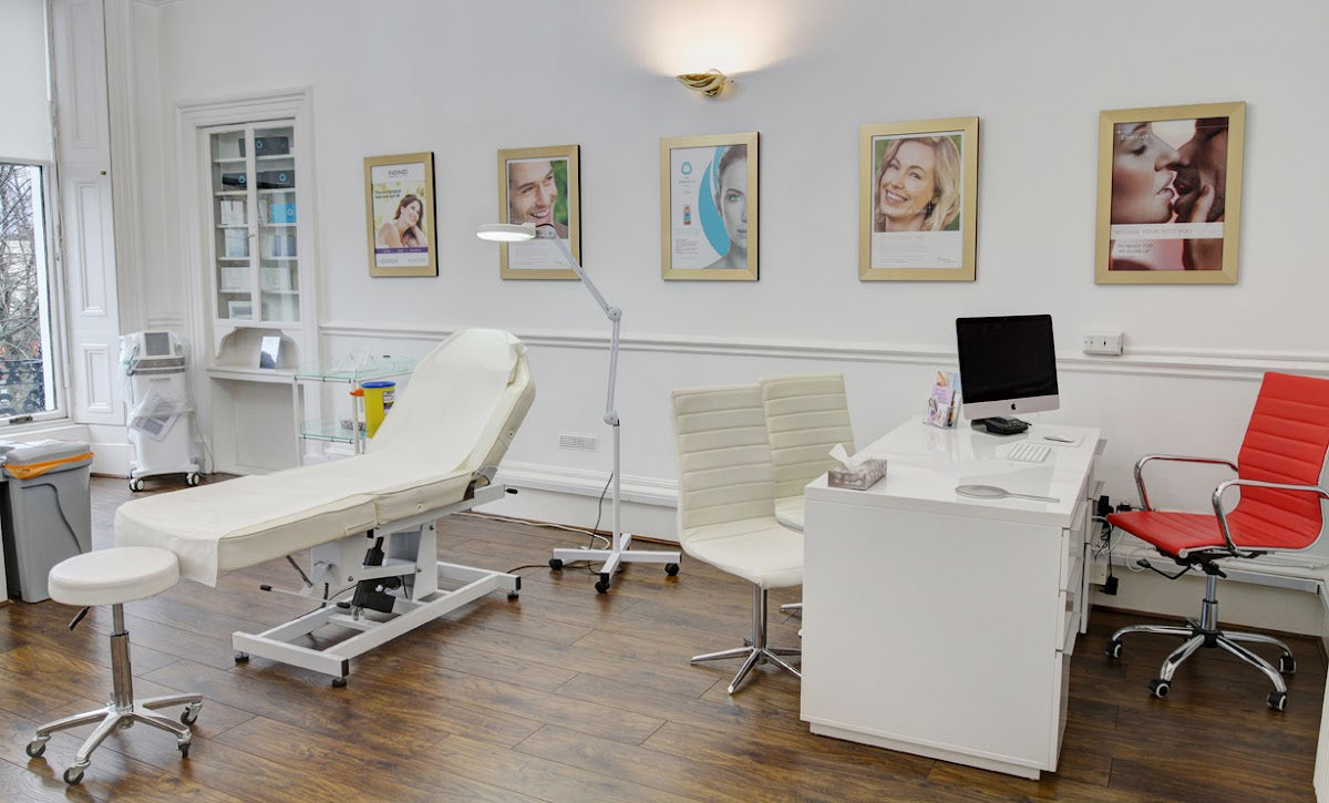 Age Refined Medical Cosmetic Centre - Aesthetic Surgery clinic in Glasgow, United Kingdom
