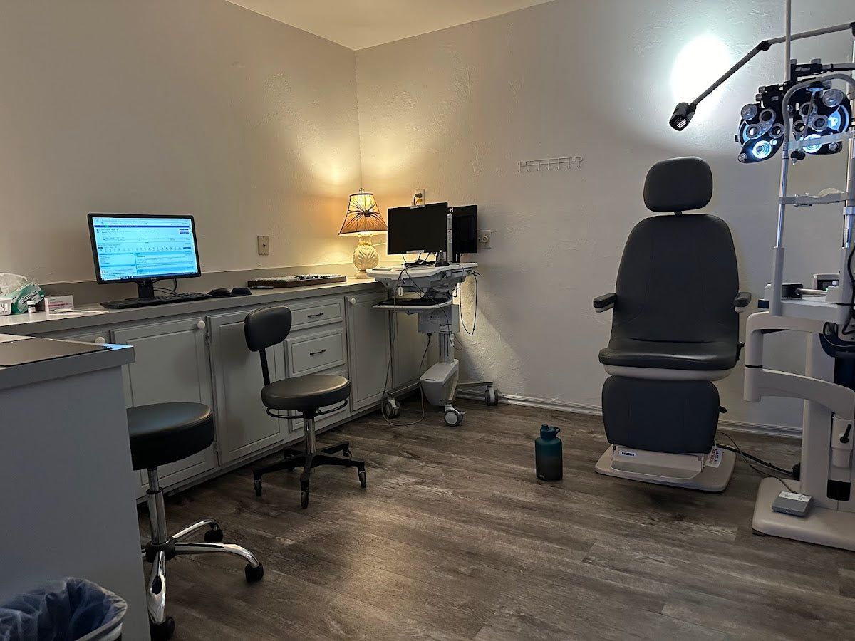 Moore Vision Clinic | Eye Clinic | Moore, OK